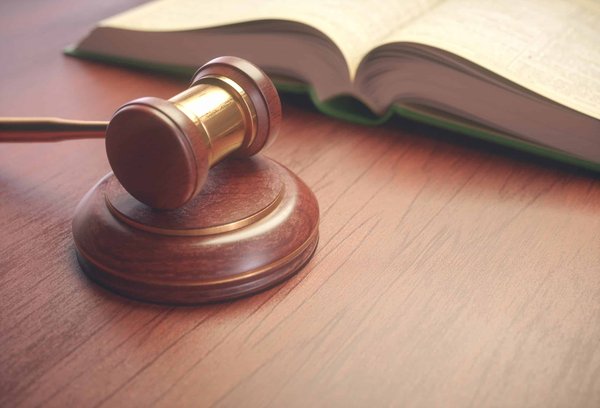 Quelle est la législation sur les contrats de prestation de services pour une PME ?