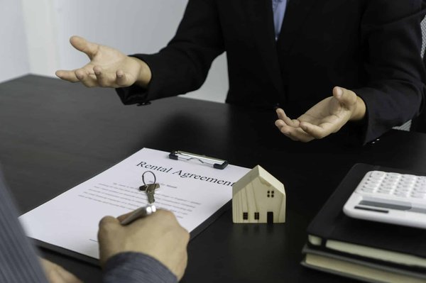 Devenir marchand de biens : un métier de terrain à découvrir